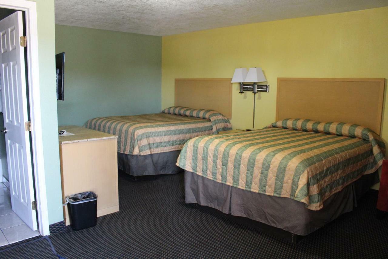 Deluxe Inn פורט סטוקטון מראה חיצוני תמונה